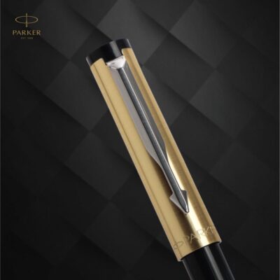 Parker Beta Premium Gold Trim Fountain Pen with 1 Ink Cartr…