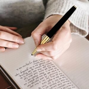 Parker Vector Fountain Pen, Refillable, Gold Trim, Stainless Steel with Free Wallet, Gold Nib (1 Count, Ink - Blue), Ideal for Gifting, Luxurious Pen for Professionals